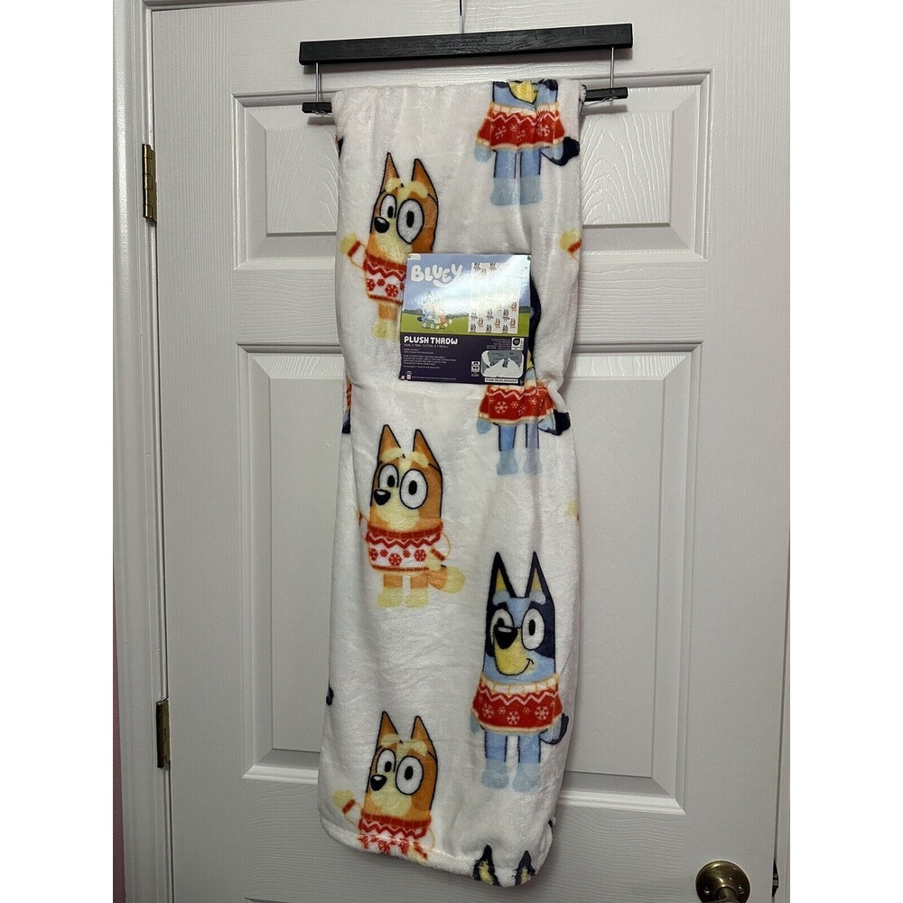 NEW Bluey Bingo Wearing Christmas Sweater Plush Throw HOLIDAY Blanket 50 x 70 IN